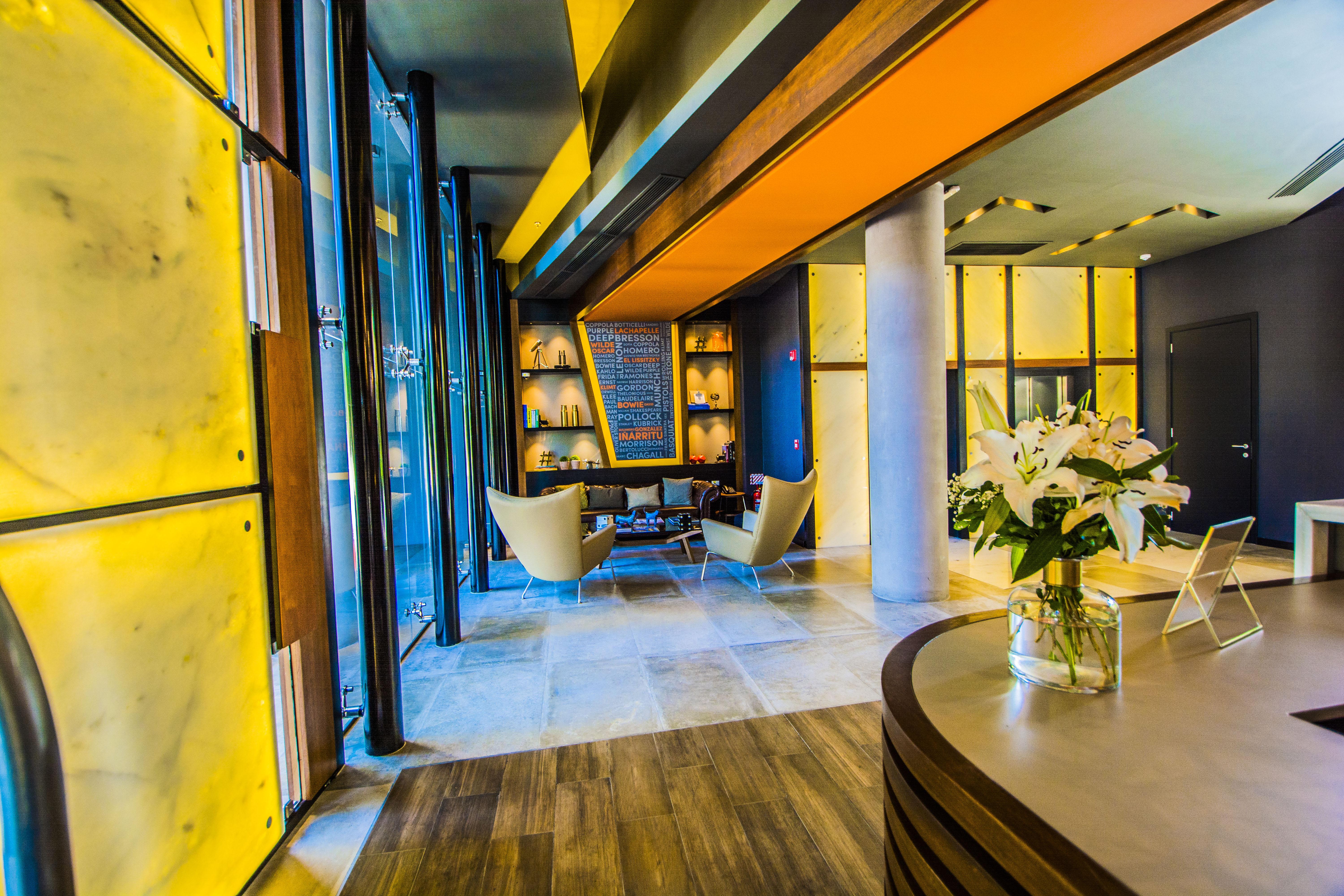 Five Hotel & Residences Asunción Exterior foto The lobby of the hotel