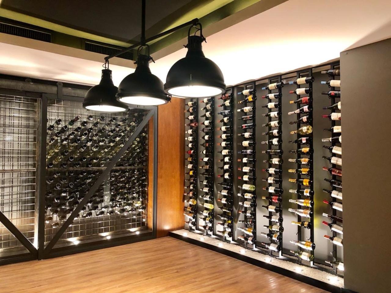 Five Hotel & Residences Asunción Exterior foto Wine cellar at the restaurant